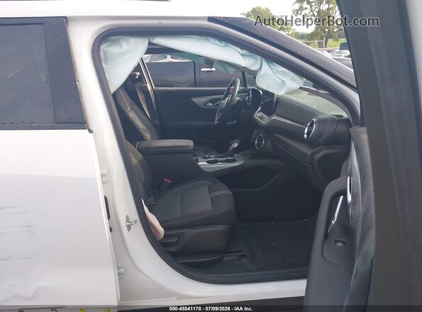 3GNKBHR49PS233540 2023 CHEVROLET BLAZER White Vista interior delantera