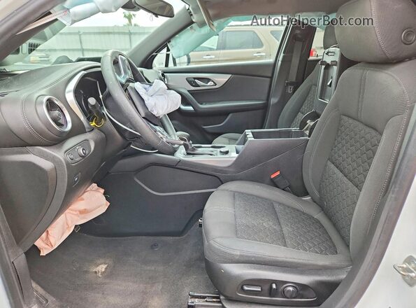 3GNKBHRS2MS515206 2021 CHEVROLET BLAZER White წინა სალონის ხედი