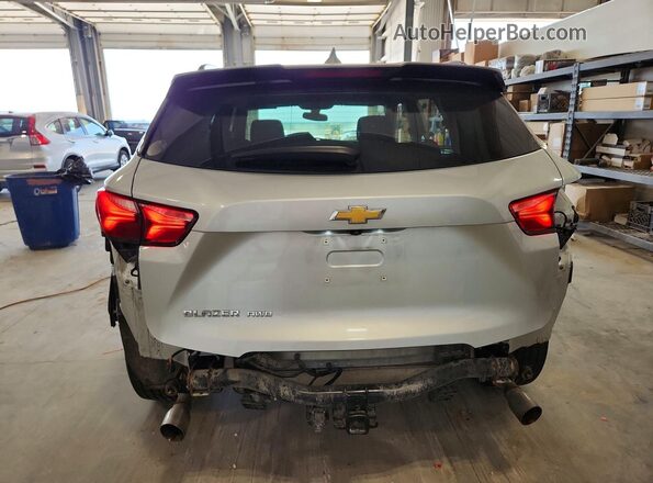 3GNKBHRS8LS637938 2020 CHEVROLET BLAZER Silver Widok z tyłu