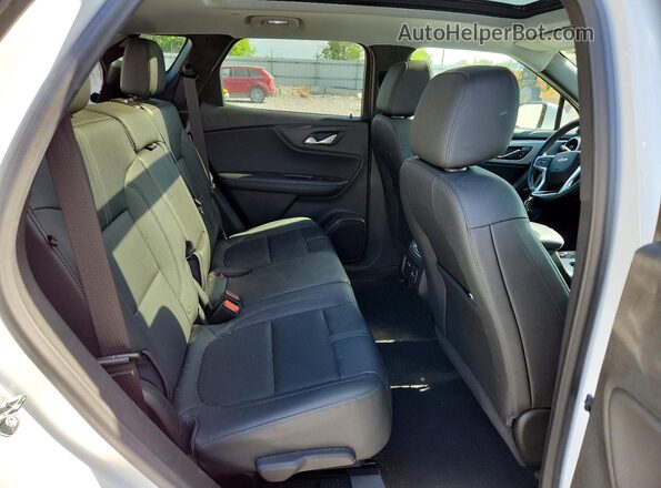 3GNKBJRS0NS136570 2022 CHEVROLET BLAZER White Vista de los asientos traseros