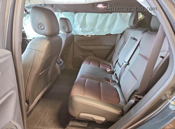 3GNKBJRS3KS682324 2019 CHEVROLET BLAZER Charcoal Rear interior view