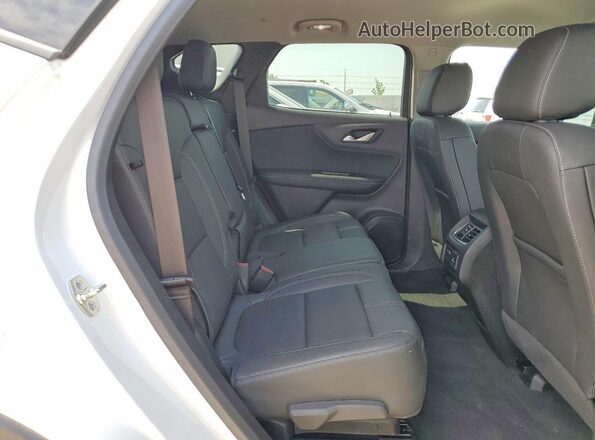 3GNKBJRS6PS228155 2023 CHEVROLET BLAZER White Vista interior trasera