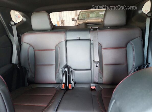 3GNKBKRS0MS577474 2021 CHEVROLET BLAZER Black Rear seats view