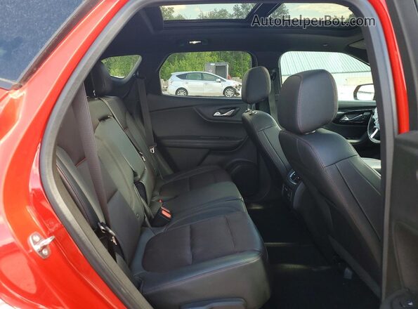 3GNKBKRS0MS579712 2021 CHEVROLET BLAZER Red Vista interior trasera