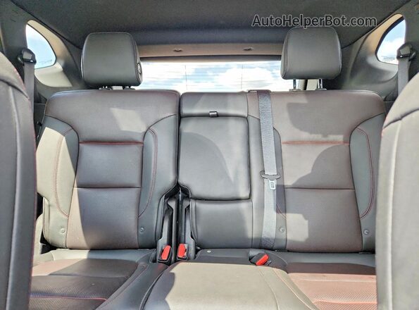 3GNKBKRS1LS579426 2020 CHEVROLET BLAZER White Widok tylnych siedzeń