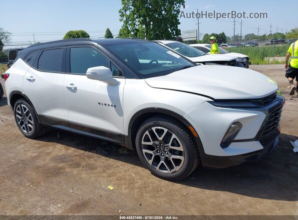 3GNKBKRS3PS126267 2023 CHEVROLET BLAZER White Вид задньої частини салону
