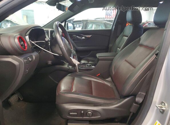 3GNKBKRS6MS506117 2021 CHEVROLET BLAZER Silver Widok wnętrza z przodu