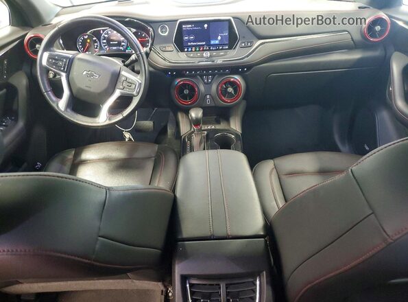 3GNKBKRS6MS506117 2021 CHEVROLET BLAZER Silver Widok deski rozdzielczej