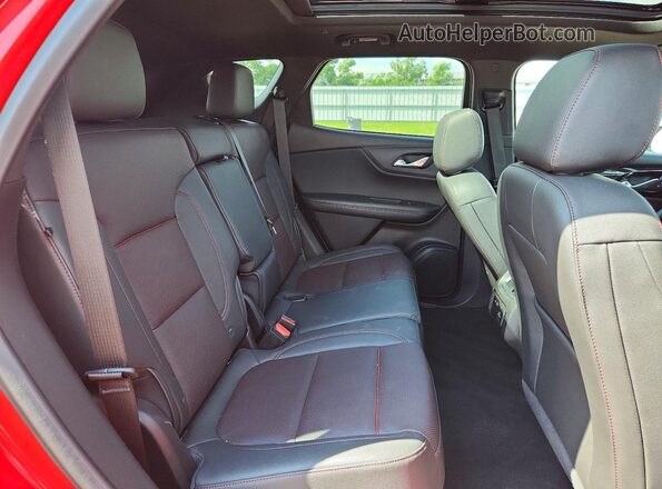 3GNKBKRS6NS230068 2022 CHEVROLET BLAZER Red Vista interior trasera