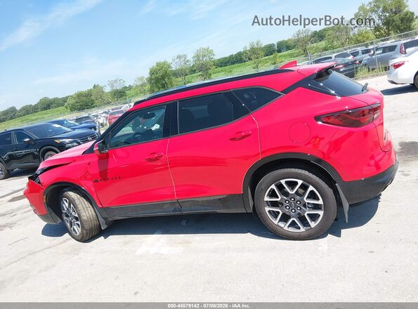 3GNKBKRS6RS267742 2024 CHEVROLET BLAZER Red Vista interior trasera