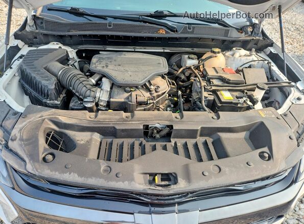 3GNKBKRSXPS100930 2023 CHEVROLET BLAZER White Vista interior trasera