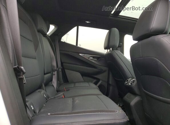 3GNKDBRJ5RS252201 2024 CHEVROLET BLAZER White Widok wnętrza z tyłu