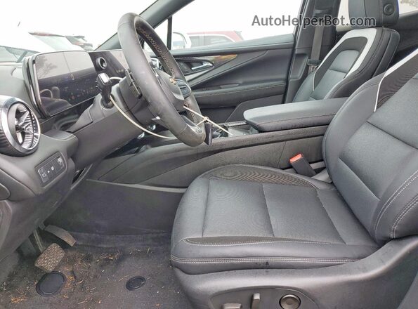 3GNKDBRJ5RS252201 2024 CHEVROLET BLAZER White Widok wnętrza z przodu