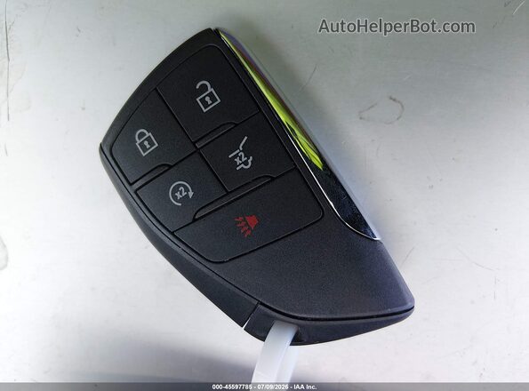 3GNKDERL1SS247103 2025 CHEVROLET OTHER Silver Առջևի վահանակի տեսք
