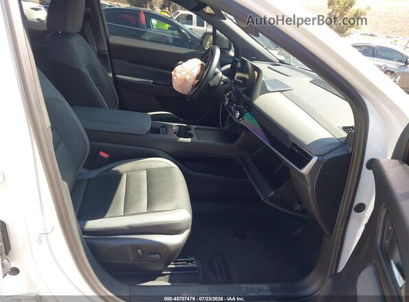 3GPKHWRM3SS505275 2025 HONDA PROLOGUE White Front interior view