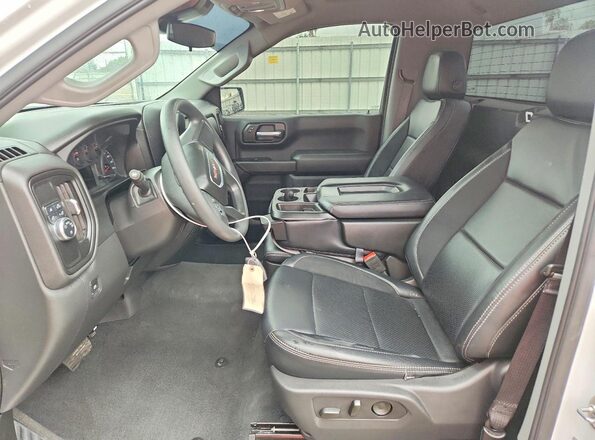 3GTNHAEKXSG258491 2025 GMC SIERRA White Вид салону спереду