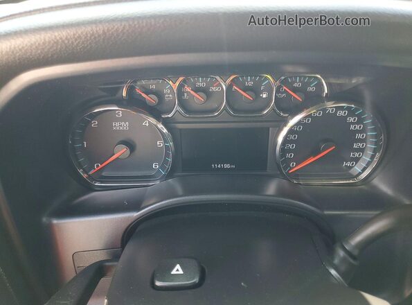 3GTP1NEC8JG635251 2018 GMC SIERRA White ხელსაწყოთა პანელის ხედი