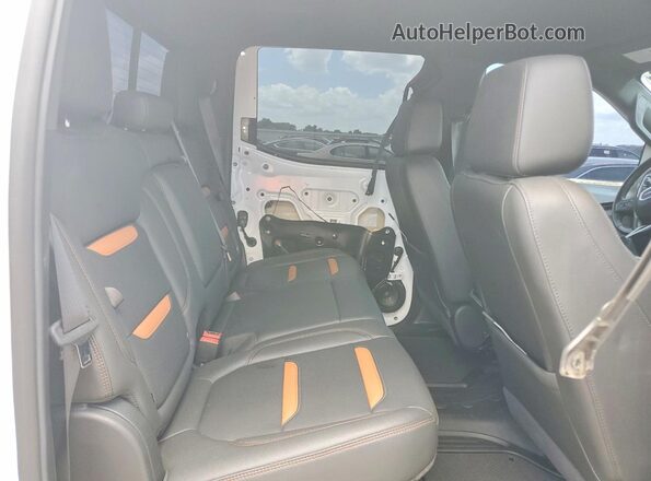 3GTP9EED3MG297599 2021 GMC SIERRA White Widok tylnych siedzeń