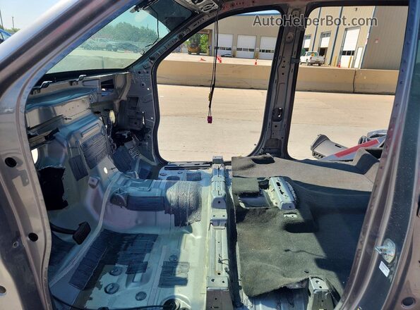 3GTP9EEL2MG373871 2021 GMC SIERRA Silver Widok wnętrza z przodu