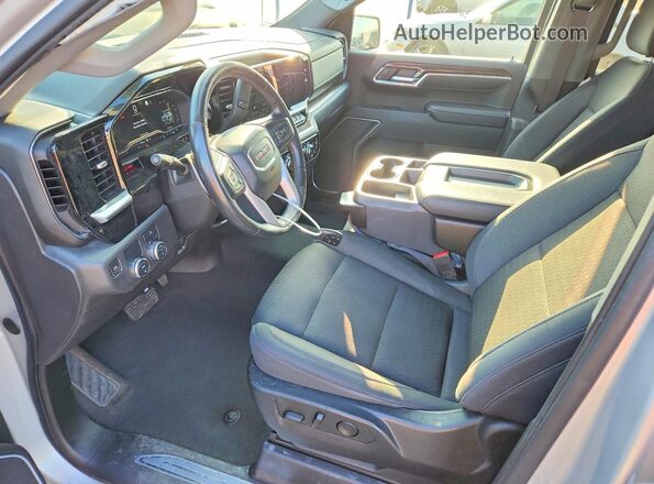 3GTPHCED8NG560680 2022 GMC SIERRA Silver წინა სალონის ხედი