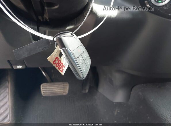 3GTPHCEK0SG214083 2025 GMC SIERRA White Widok deski rozdzielczej