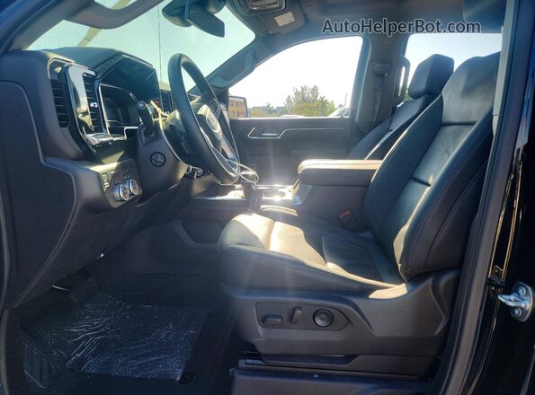 3GTPHDED6SG271878 2025 GMC SIERRA Черный Вид салона спереди