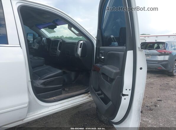3GTU2MEC0JG333043 2018 GMC SIERRA Белый Вид салона спереди
