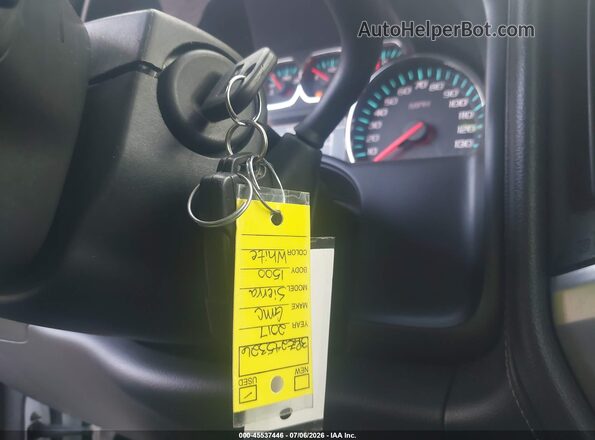 3GTU2MEC7HG245326 2017 GMC SIERRA White Vista del salpicadero