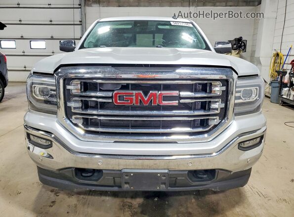 3GTU2NEC1GG323118 2016 GMC SIERRA Silver Widok z przodu
