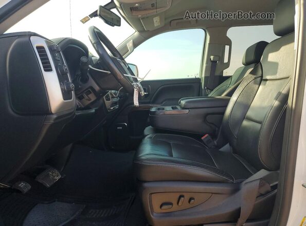 3GTU2NEC1JG560408 2018 GMC SIERRA White Вид салону спереду