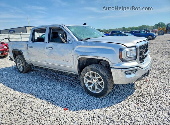 3GTU2NEC2JG552527 2018 GMC SIERRA Silver Передня права чверть