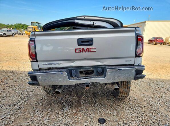3GTU2NEC3JG525482 2018 GMC SIERRA Серебряный Вид сзади