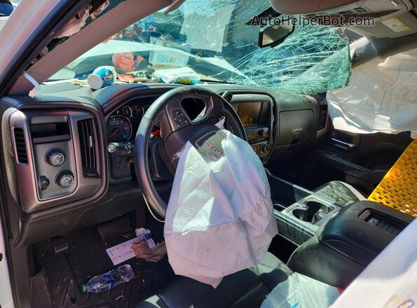 3GTU2NEC4HG240249 2017 GMC SIERRA White Widok deski rozdzielczej