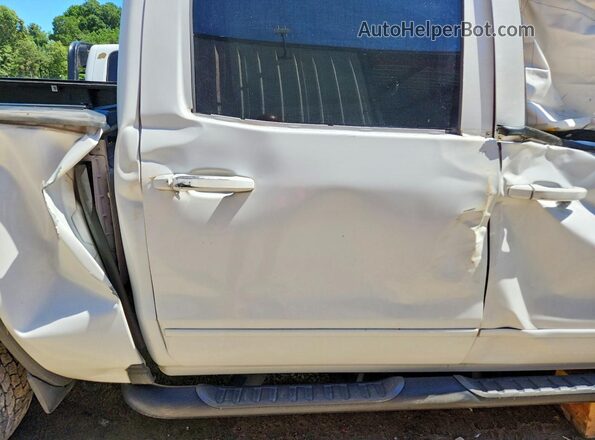 3GTU2NEC4HG240249 2017 GMC SIERRA White Widok tylnych siedzeń