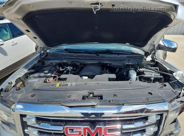 3GTU2NEC6JG432276 2018 GMC SIERRA Silver Вид задньої частини салону