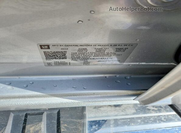 3GTU2NEC6JG432276 2018 GMC SIERRA Silver Вид підкапотного простору