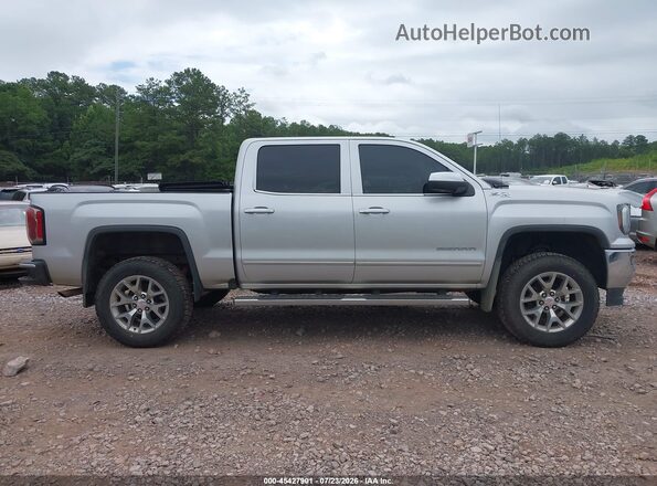 3GTU2NEC7JG346622 2018 GMC SIERRA Серебряный Вид задней части салона