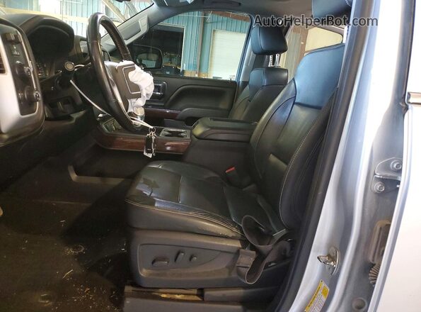 3GTU2NECXJG217158 2018 GMC SIERRA Silver Front interior view