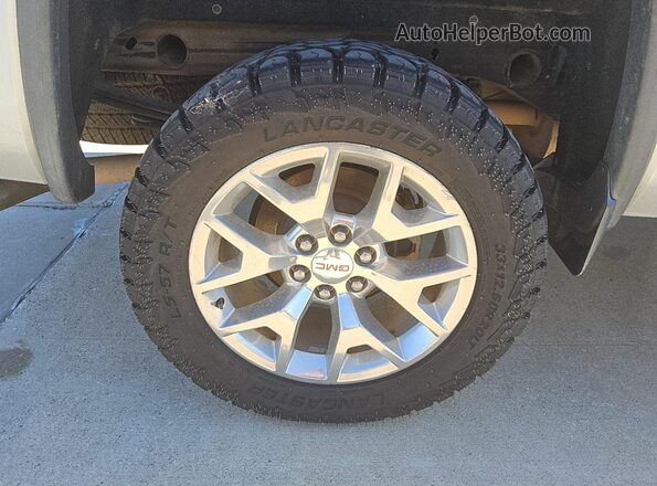 3GTU2NECXJG382885 2018 GMC SIERRA Silver სალონის 360-გრადუსიანი ხედი
