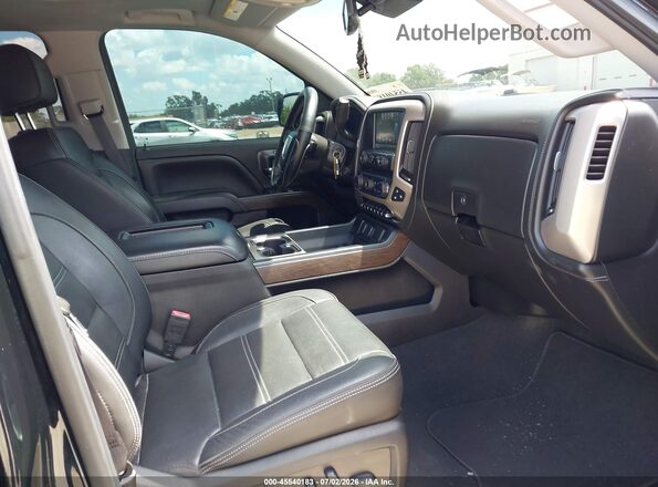 3GTU2PEJ7JG589972 2018 GMC SIERRA Black Front interior view