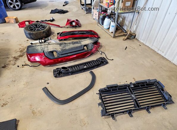 3GTU9CED3MG459898 2021 GMC SIERRA Red Vista del compartimento del motor