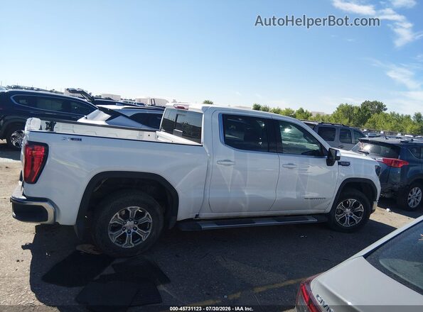 3GTUUBED2RG406559 2024 GMC SIERRA White Widok wnętrza z tyłu