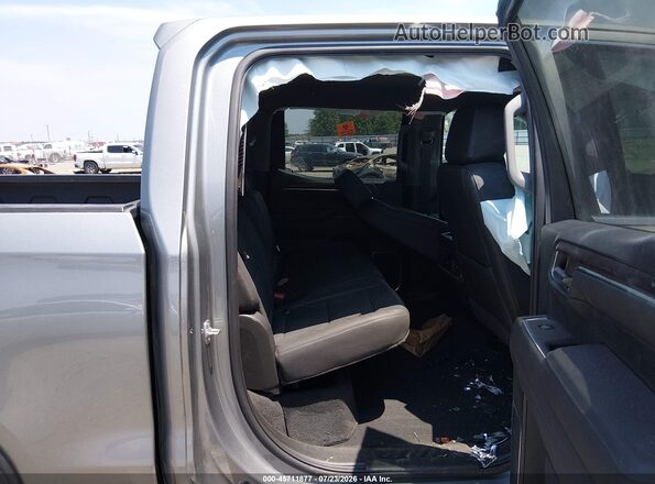 3GTUUDED4TG138472 2026 GMC SIERRA Silver VIN կոդի պիտակի տեսք