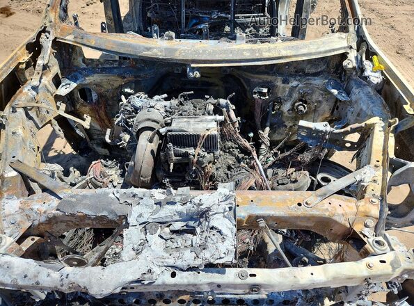 3GTUUDET2NG579818 2022 GMC SIERRA Burn Vista interior trasera