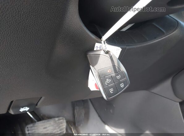 3GTUUEE83TG247207 2026 GMC SIERRA Серый Вид панели приборов