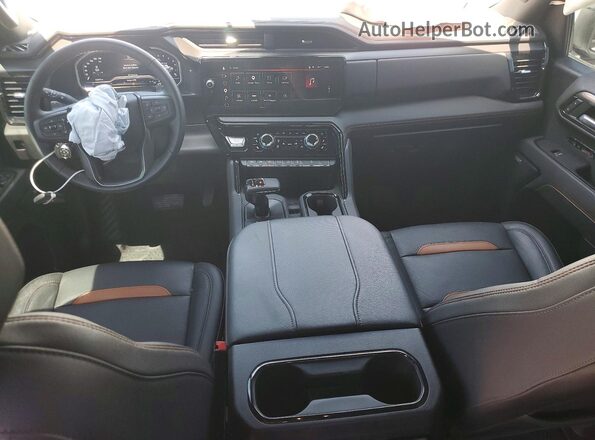 3GTUUEE8XPG323575 2023 GMC SIERRA Белый Вид панели приборов