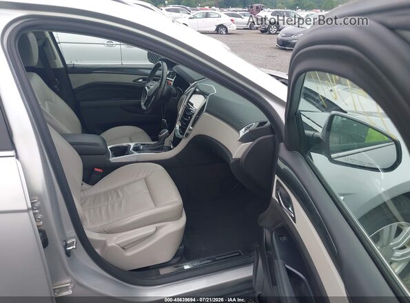 3GYFNAE36GS559294 2016 CADILLAC SRX Silver Front interior view