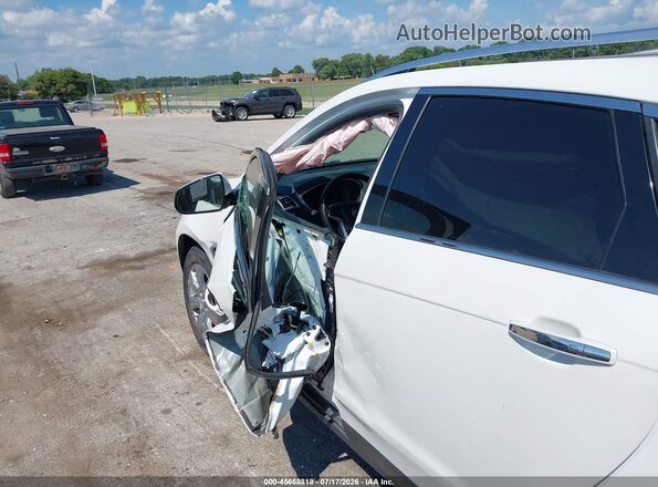 3GYFNBE33GS548145 2016 CADILLAC SRX White Вид спереду