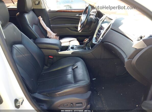3GYFNBE33GS548145 2016 CADILLAC SRX White Вид салону спереду