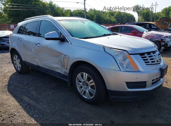 3GYFNBE36GS506939 2016 CADILLAC SRX Silver Widok z przodu